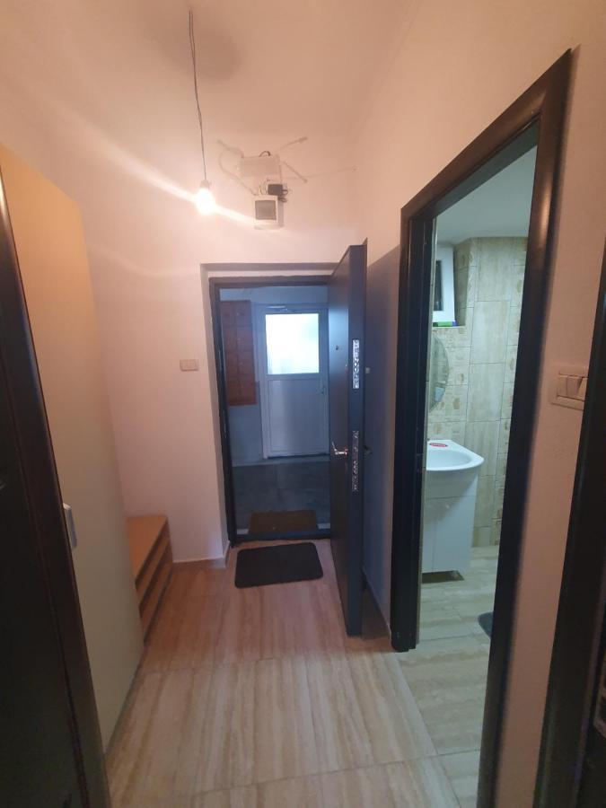 Shopping Cyti Cu 5 Apartment Râmnicu Vâlcea Екстериор снимка